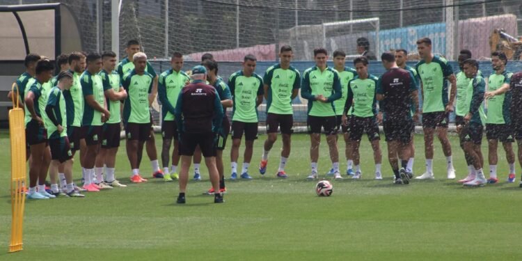 Afición mexicana ya sueña con el Mundial: Aguirre revela primera lista rumbo a 2026