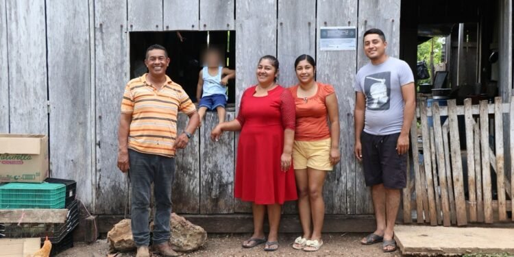 ¿Imaginas vivir sin luz? Esta es la solución que llegó a 141 hogares