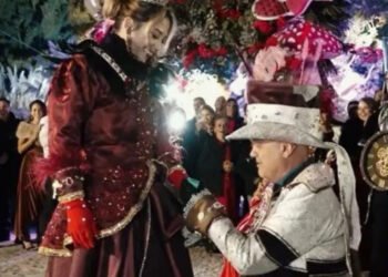 Lujo y polémica: pedida de mano se inspira en Alicia en el País de las Maravillas