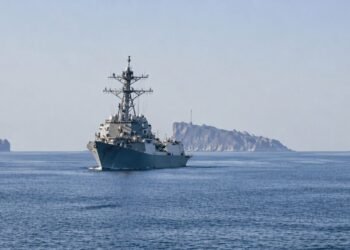 EU anuncia bloqueo a puertos iraníes; medida no afectará tránsito por el Estrecho de Ormuz