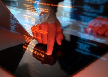 Alertan por fraudes tras hackeos a instituciones públicas en México