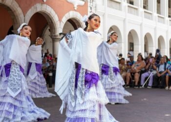 Campeche brilla en Mérida y presume su riqueza cultural ante todo México