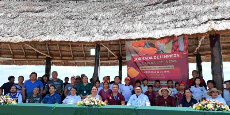 Isla Arena le gana a la basura: recolectan 3.5 toneladas en jornada masiva