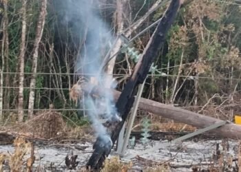 Fuego desata apagones; así dejó a Candelaria sin electricidad