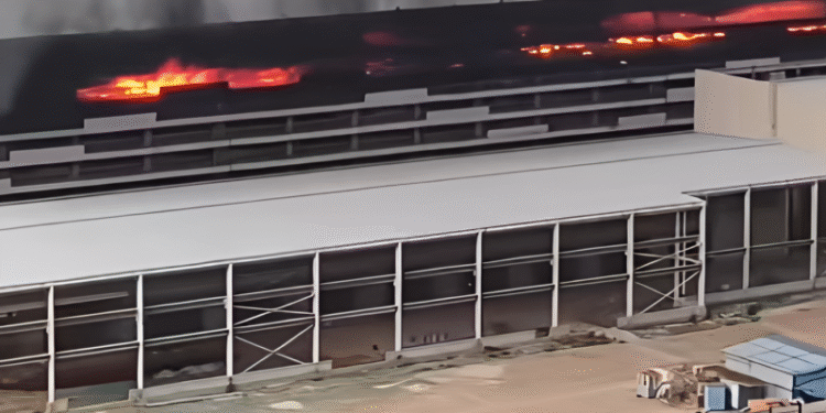 Fuego en complejo de BYD en China genera alerta; no se registran víctimas mortales