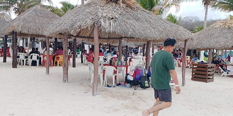 Se apuesta por gastronomía, sol e historia  para atraer turistas durante las vacaciones