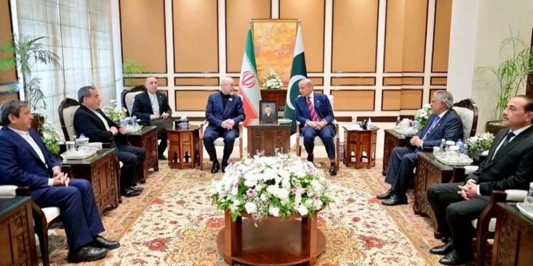 Fracasan negociación entre Washington y Teherán; ministro iraní abandona Pakistán