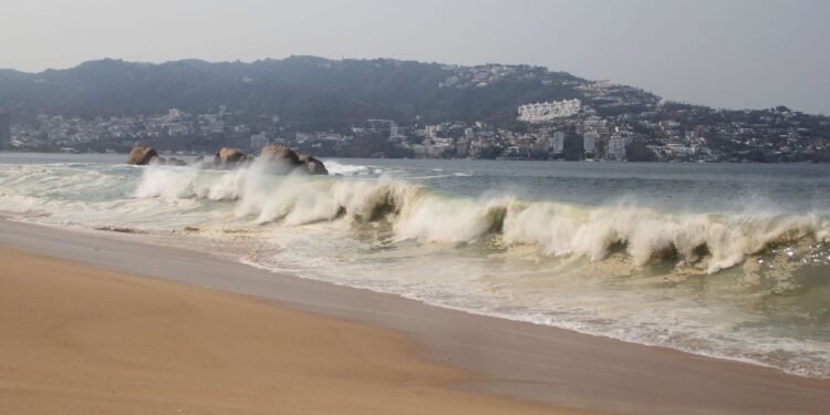 México identifica zonas clave para generar electricidad con el oleaje