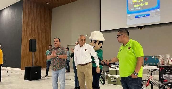 Crecen plazas… pero estalla reclamo contra líder petrolero de la Sección 47