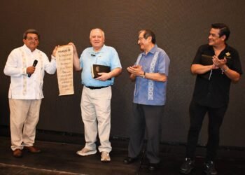 Rafael Marín estrecha lazos con sector religioso y revive sus inicios en Q. Roo