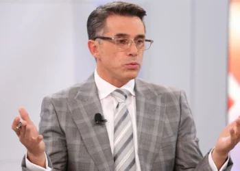 Entre cámaras de TV y curules: Sergio Mayer deja Morena tras años de polémica