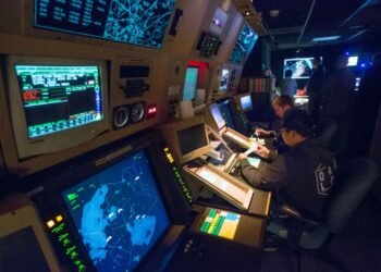 Caos aéreo en puerta:  controladores emplazan a huelga antes del Mundial