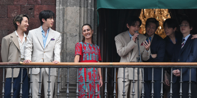 ¿Aún no ves el TikTok de BTS en Palacio Nacional? Así fue su visita
