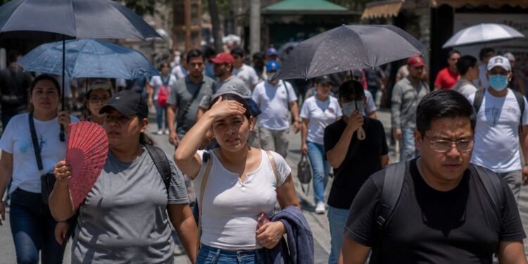 ¿Cuánto aguanta tu cuerpo? El calor ya deja muertos en México y estos estados están en alerta
