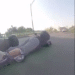 Video divide redes: automovilista embiste a mujer en scooter eléctrico y escapa