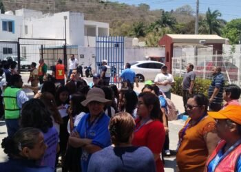 Hallan cartucho útil y escrito amenazante dentro de este plantel educativo