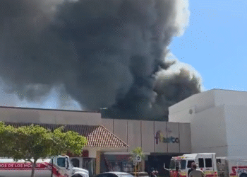 Tragedia en plaza comercial de Sinaloa; hay al menos 4 muertos y varios intoxicados