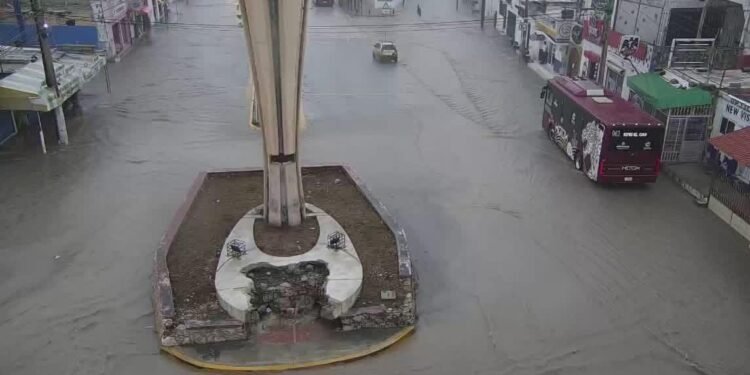 ¡Ni los camiones pudieron pasar! Suspenden ruta Concordia-Kalá