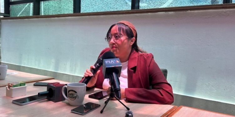 María Adela explica su hospitalización y denuncia violencia familiar contra su madre