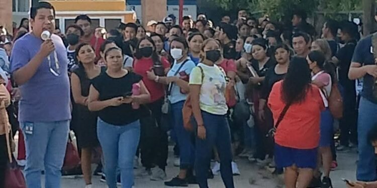 ¿Qué pasa en la maquiladora Moyel? Obreros mantienen protesta en Hopelchén