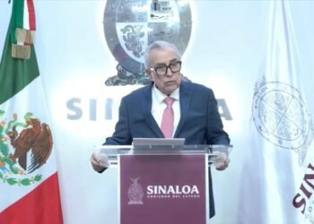 ¿Debe dejar el cargo? El gobernador de Sinaloa ya tomó una decisión