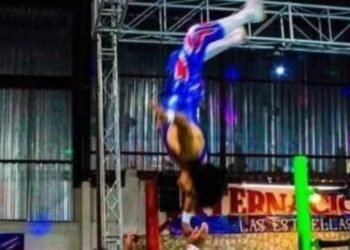 “Piloto Suicida” no logró levantarse: así fue la tragedia que conmociona a la lucha libre
