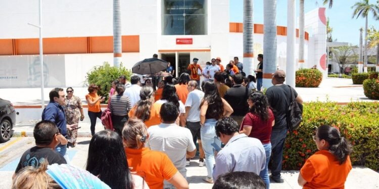 ¿Tsunami en Campeche? Sirenas vacían el CAM en poco más de 2 minutos
