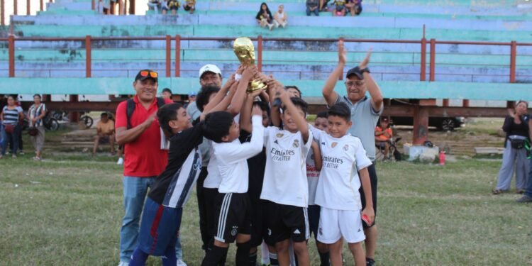 ¡Leyenda americanista dará clínica en Escárcega!