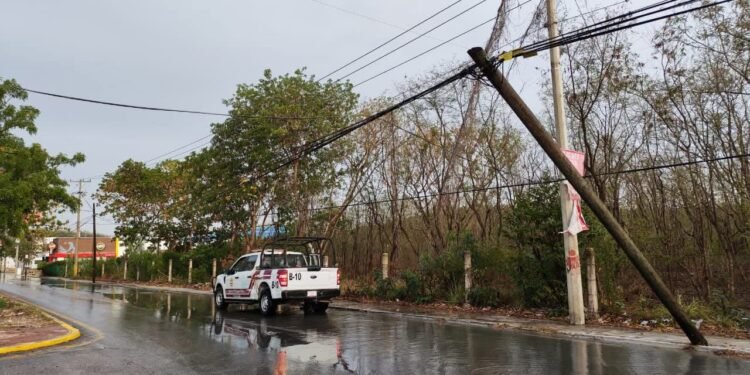 Tormenta desata afectaciones en varios puntos de la capital; enfrenta jornada crítica