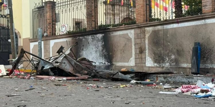 Caos en fiestas patronales: pirotecnia provoca mortal explosión en Jalisco