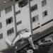 ¡Avioneta se estrella contra edificio! Hay dos muertos y varios heridos. ¿En dónde ocurrió?