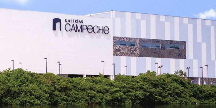 ¡Estalla huelga en Plaza Galerías Campeche!, por declive laboral de franquicias