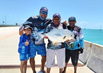 ¿Cuánto crees que pesó? Don Monchito sorprende con enorme pámpano