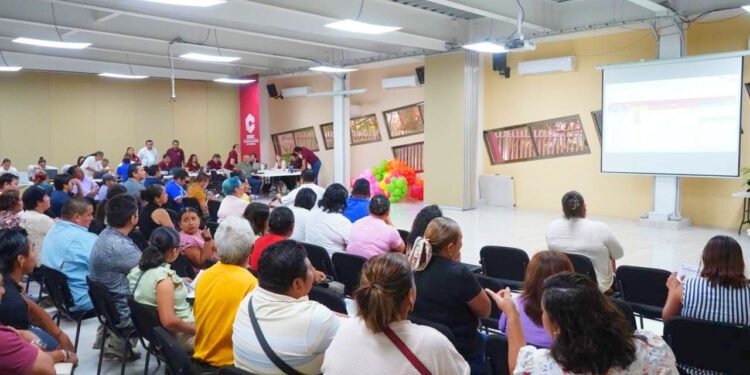 ¿Tráfico de plazas en la SEDUC? Docentes exigen realizar auditoría por irregularidades
