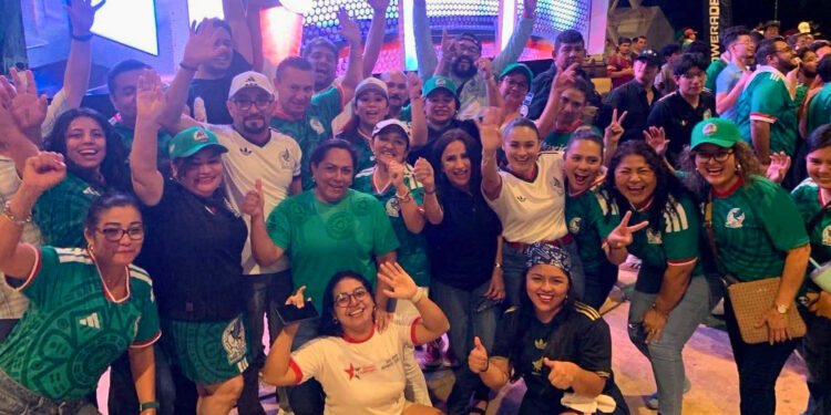 México gana y Campeche responde: multitud festeja en el corazón del malecón
