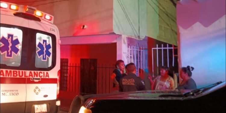 ¿Emergencia en la Morelos? Vecinos reaccionan a tiempo y salvan a abuelito