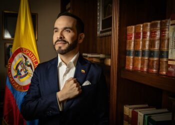 “El pueblo habló”: De la Espriella dijo a Petro tras ganar la primera vuelta en Colombia