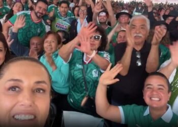 Sheinbaum se suma a la fiesta mundialista desde el Deportivo Hermanos Galeana