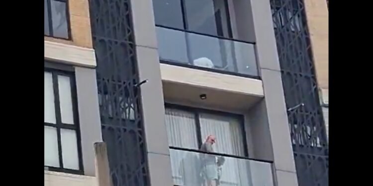 Caso de abuso indigna Bogotá: rescatan a tres menores y arrestan a estadounidense