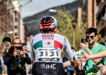 Isaac del Toro vuelve a brillar en Europa y se acerca al liderato en Francia