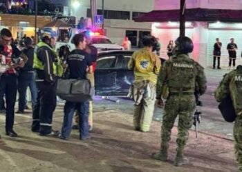 ¿Cómo terminó la euforia en tragedia? Auto irrumpe entre la multitud en Los Cabos