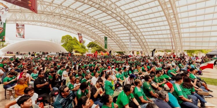 “A petición de mis sobrinos”… Sansores suspende clases para ver partido del TRI
