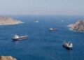 Evacuación histórica en Ormuz: alistan salida de más de 11 mil marinos varados
