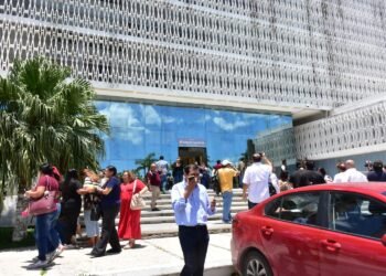 Sismo de 6.1 sacude Campeche; desalojan edificios públicos y reportan saldo blanco