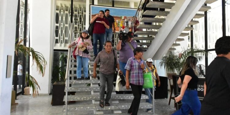 Sismo de 6.1 sacude Campeche; desalojan edificios públicos y reportan saldo blanco