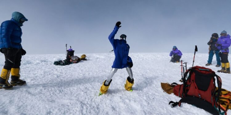 ¡Un robot llegó donde pocos humanos lo hacen! Conquista una cumbre de más de 6 mil metros y ahora apunta al Everest