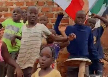 ¡De Uganda para México! Nansana Kids son virales al apoyar al Tri rumbo al Mundial