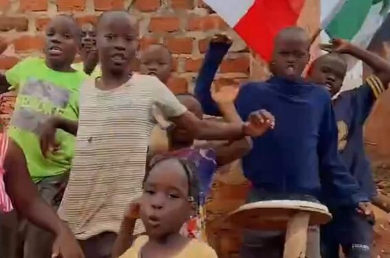 ¡De Uganda para México! Nansana Kids son virales al apoyar al Tri rumbo al Mundial