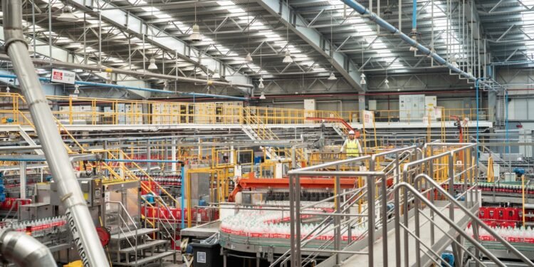 Menos agua, más reciclaje y energía limpia; así avanza la estrategia ambiental de Coca-Cola FEMSA