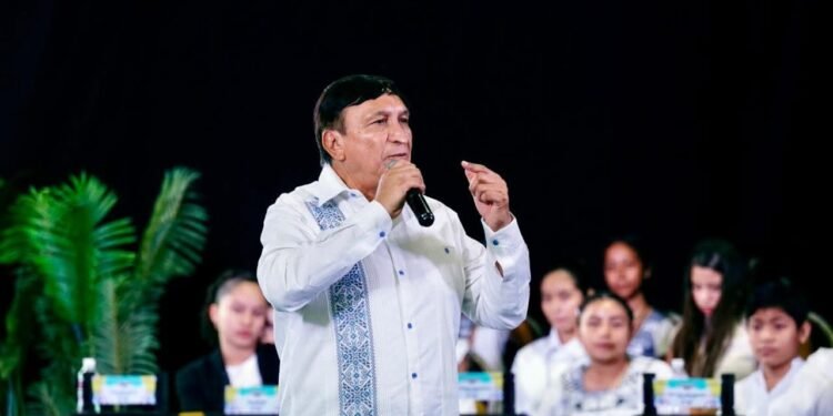 Hay nuevo secretario de Gobierno en Campeche; Víctor Sarmiento toma el cargo